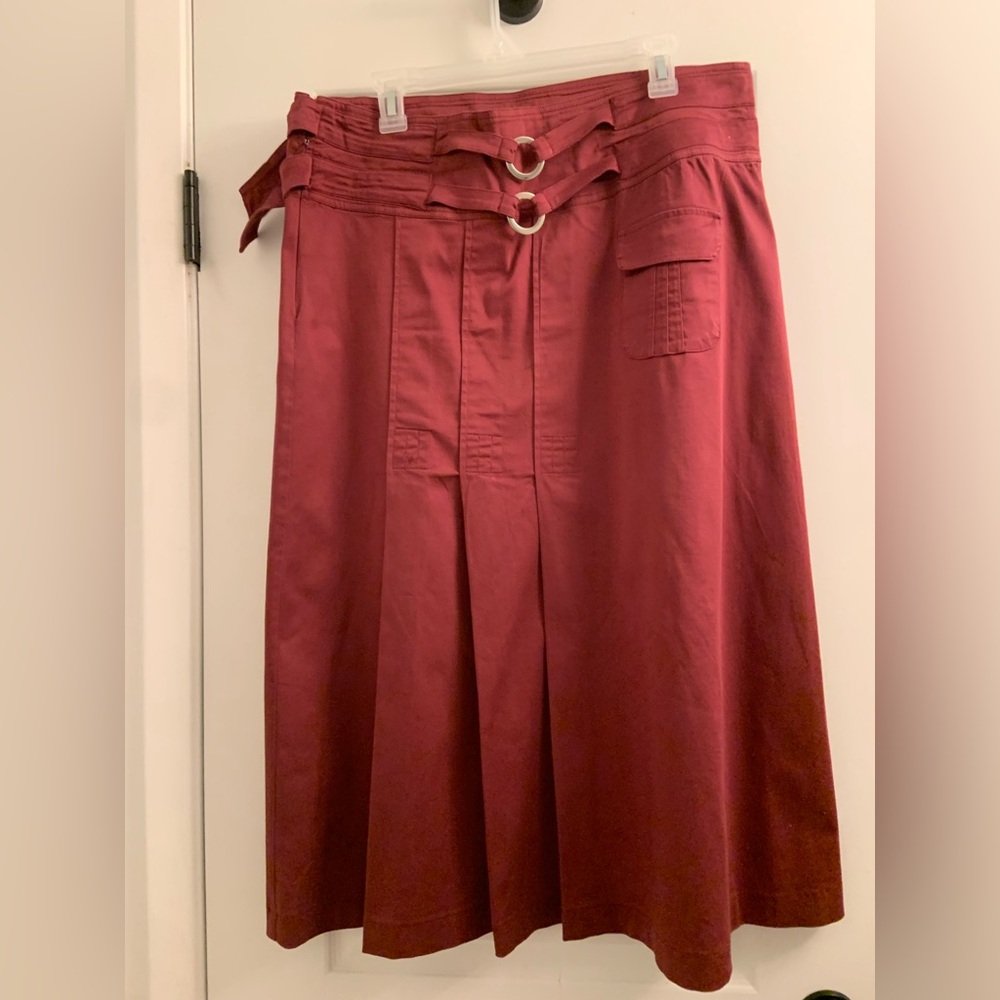 Chic Maroon Women's Midi Skirt